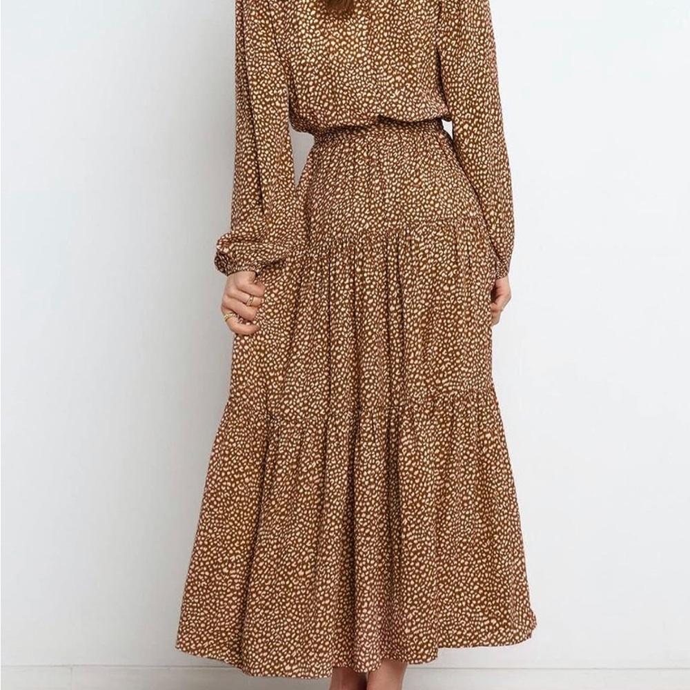 Pretty Garden Long Sleeve Dress - Picture 4 of 10